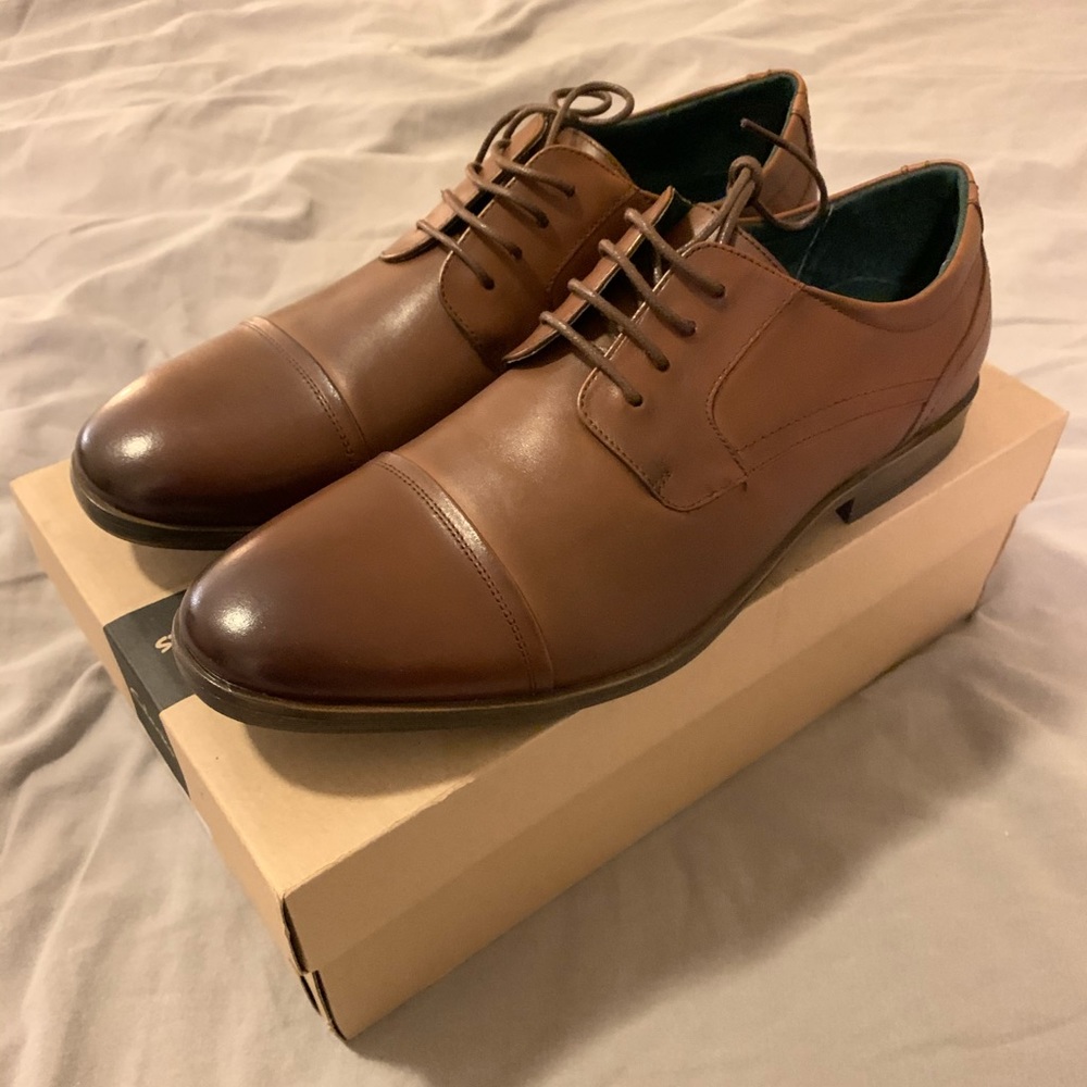 Clark’s Dress Shoes Brown Leather